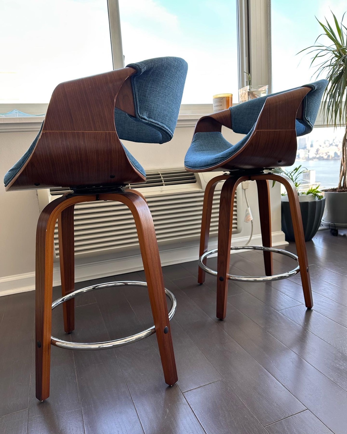 Counter Height Bar Stool in Blue Fabric and Walnut Wood - photo 3