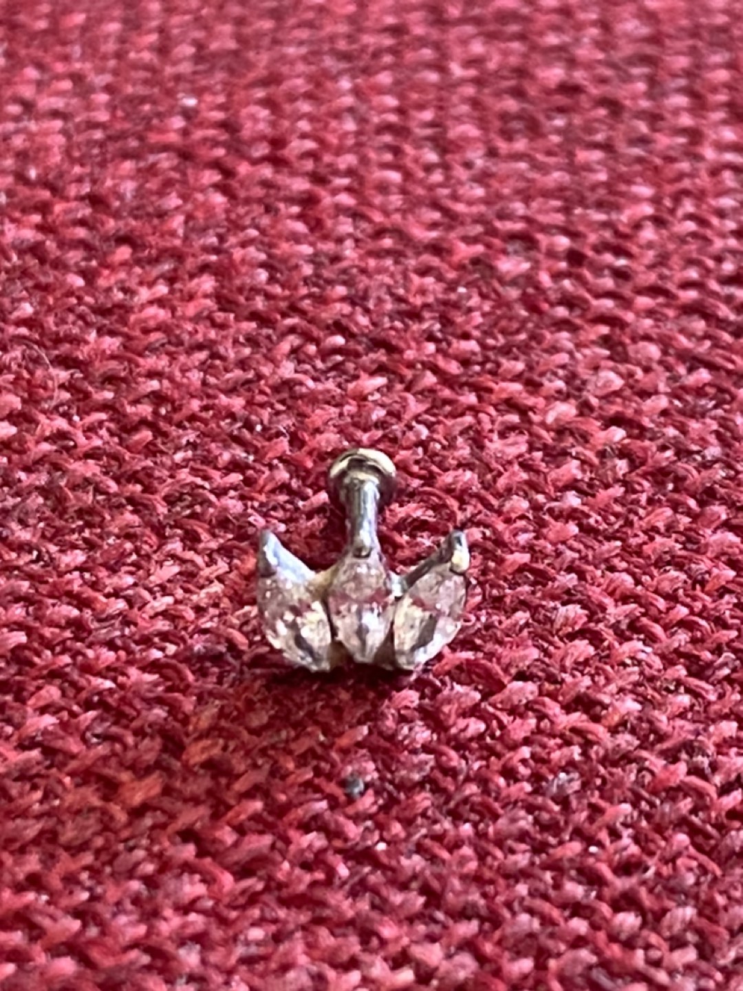 Trendy threadless earring - photo 3