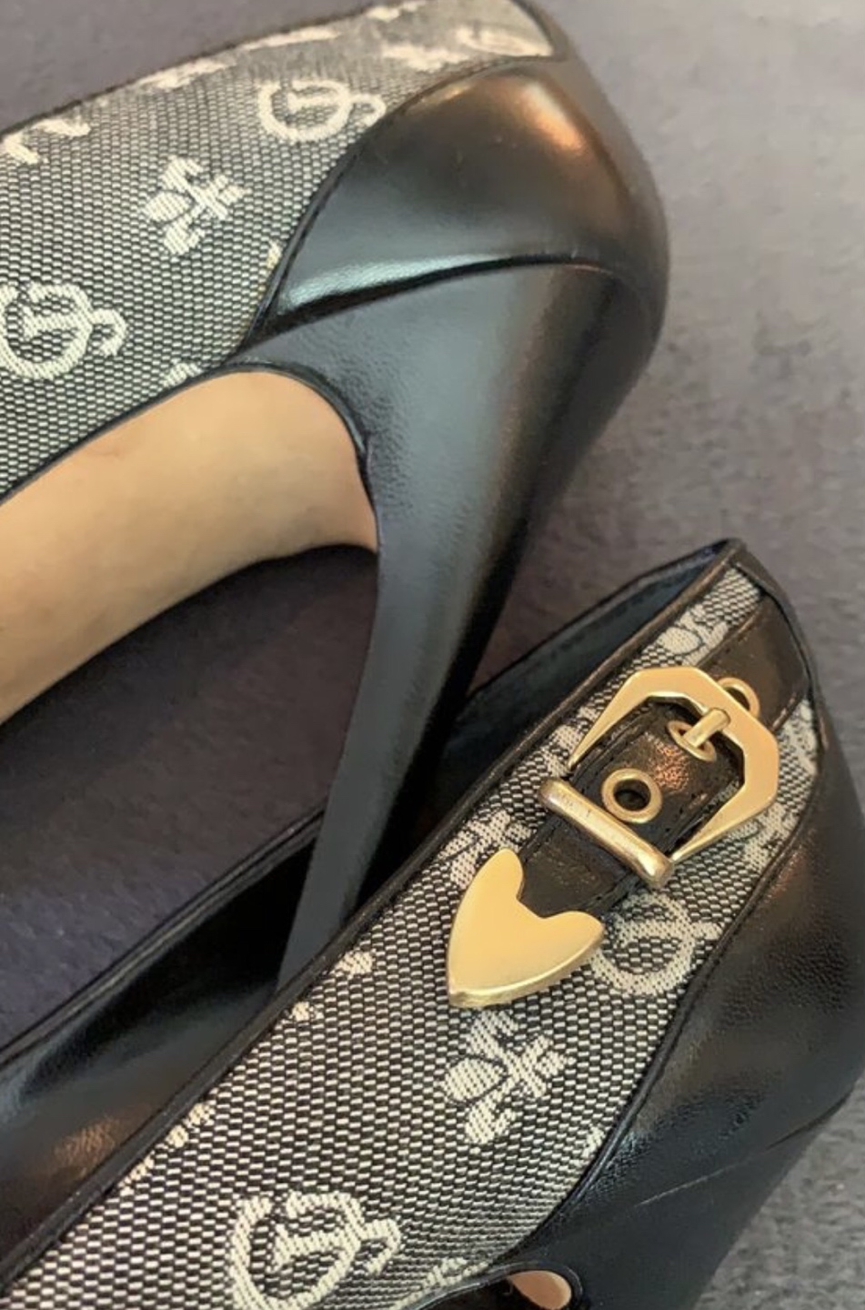 Guess High Heels Sz.8.5 image indicator(4)