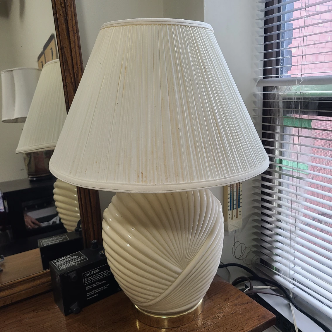 Vintage Lamp thumbnail