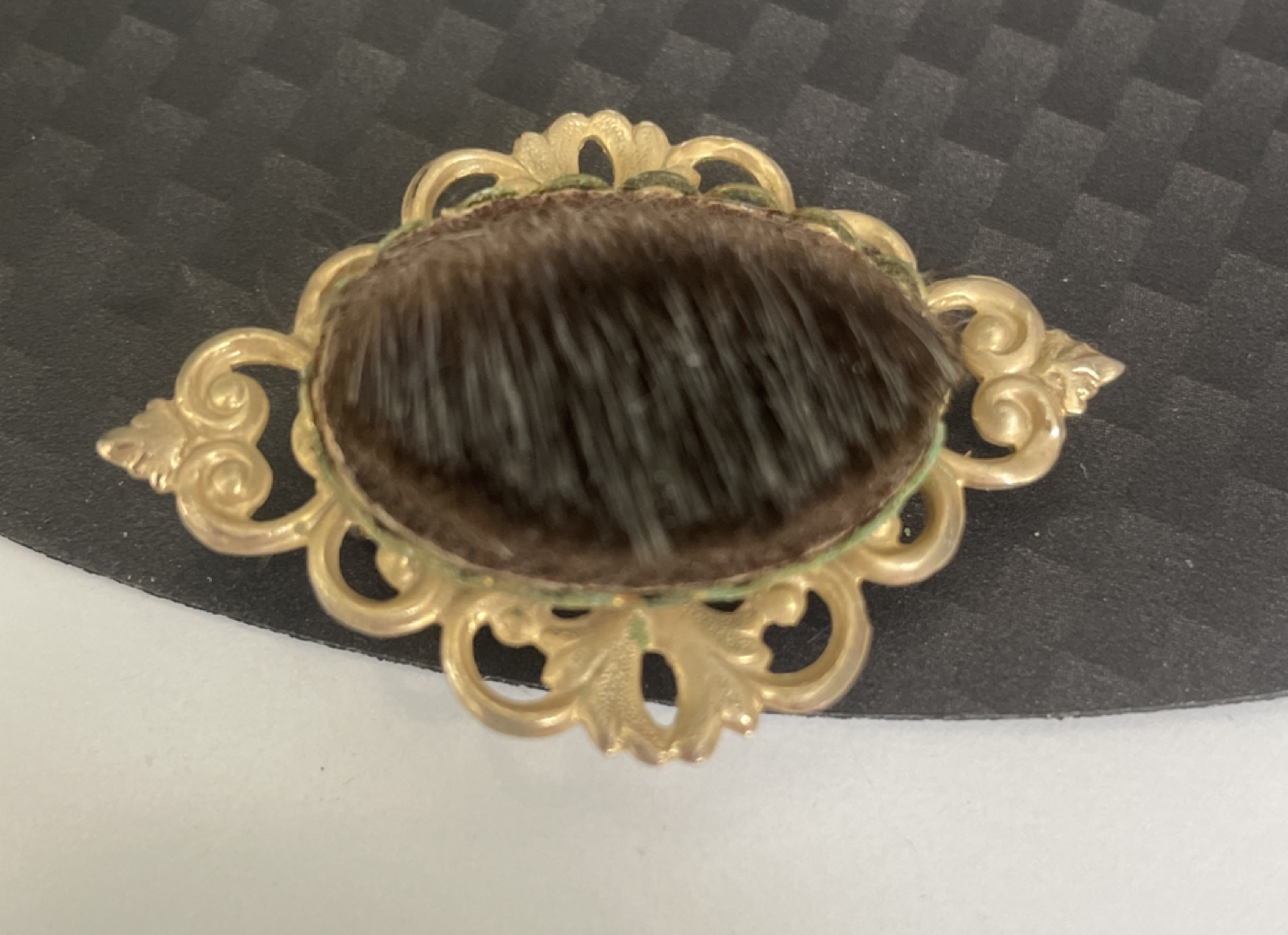 Unique - women’s bracelet and brooch with seal fur buttons image indicator(5)