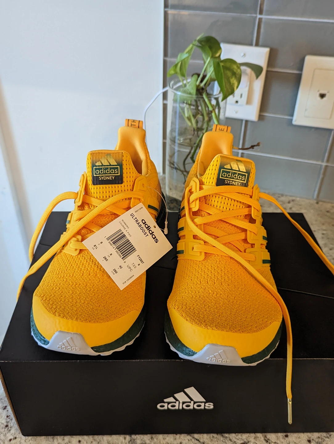 Addidas Ultraboost Running shoes - size US 8.5 Men
