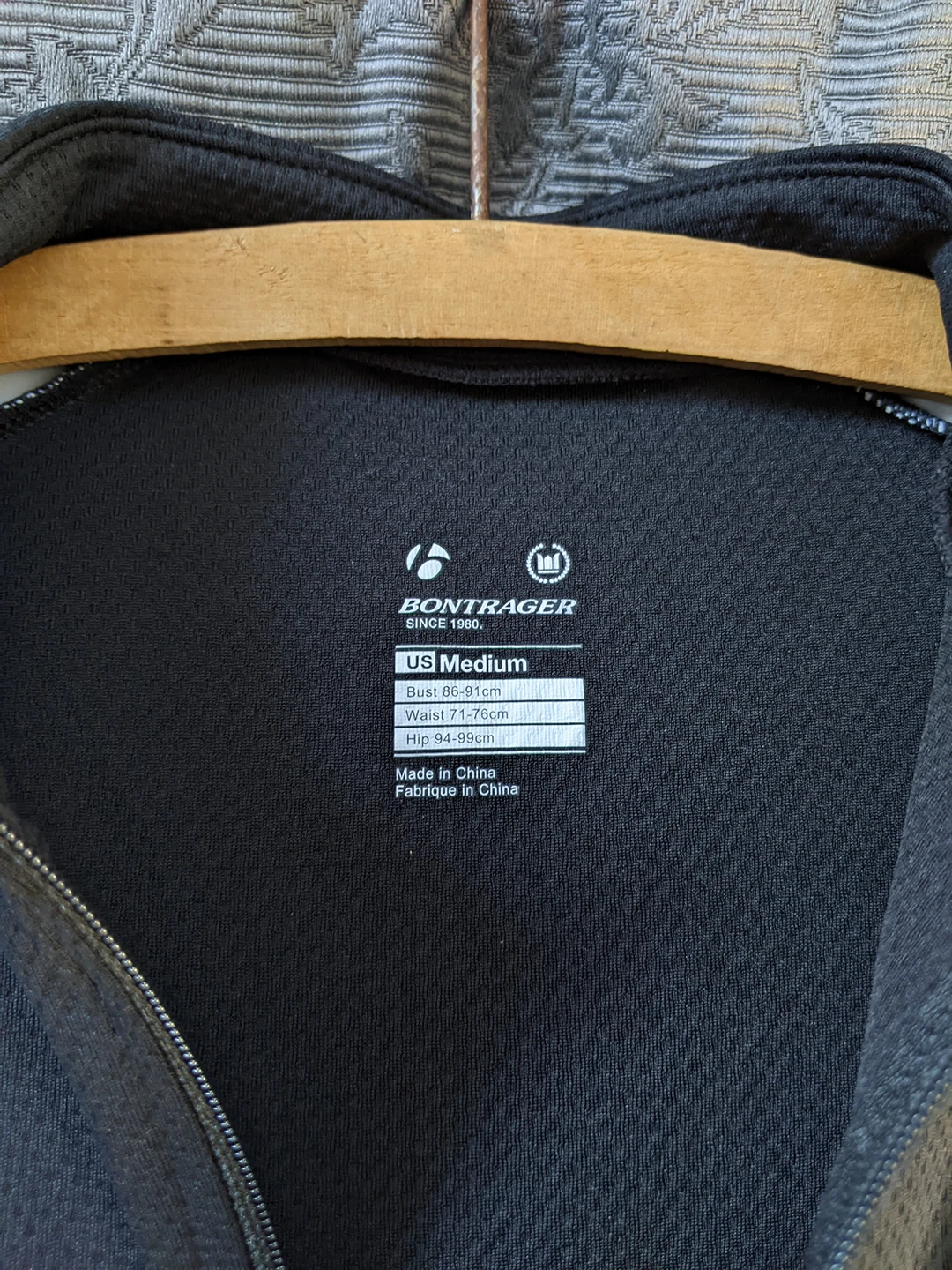 NEW Bontrager Cycling Jersey - photo 2