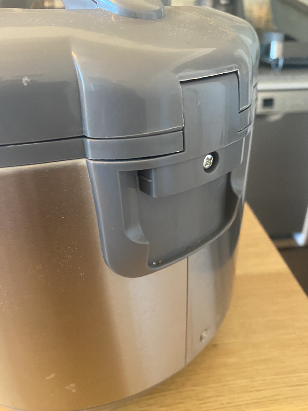 Robert Irvine 5-in-1 Digital Programmable 10-cup Multi-Cooker image indicator(5)