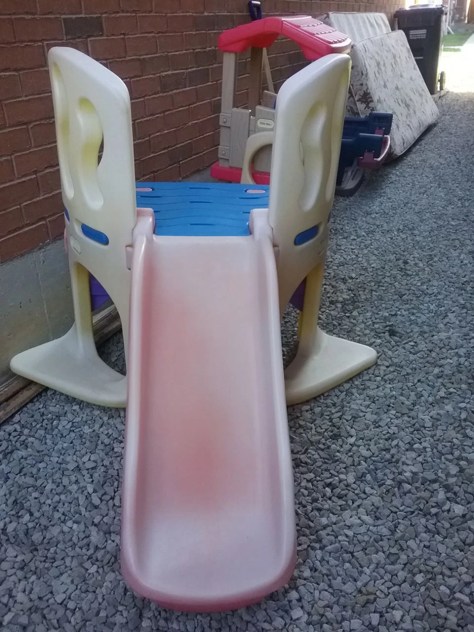 Little Tikes Hide and seek climber #freecycle thumbnail