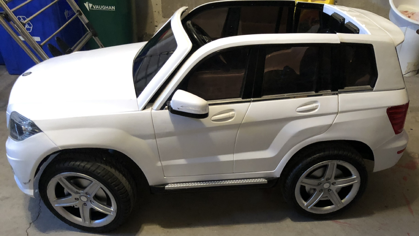 Mercedes-Benz GLK Ride-On Car - photo 3