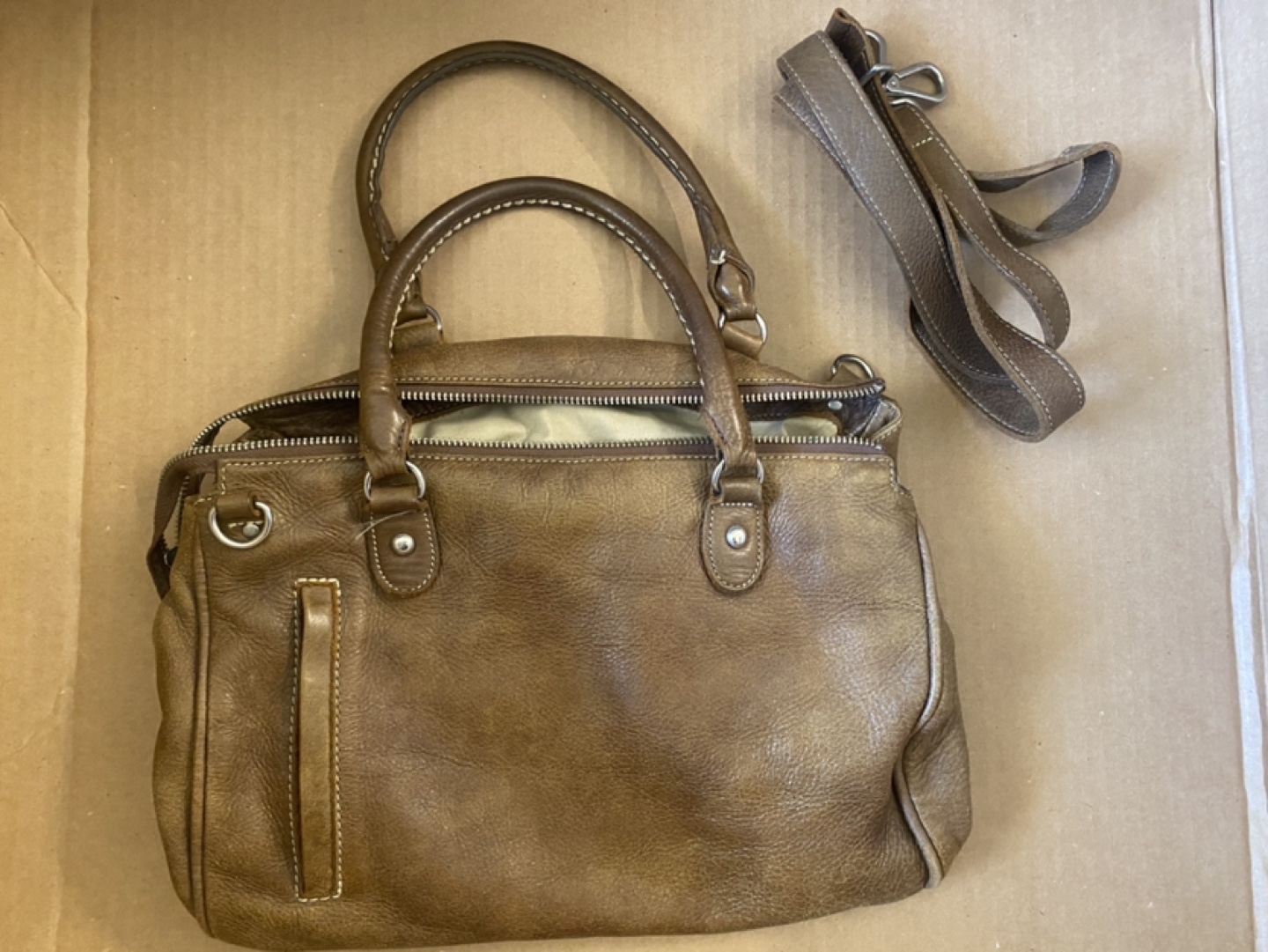 Roots Leather Purse thumbnail