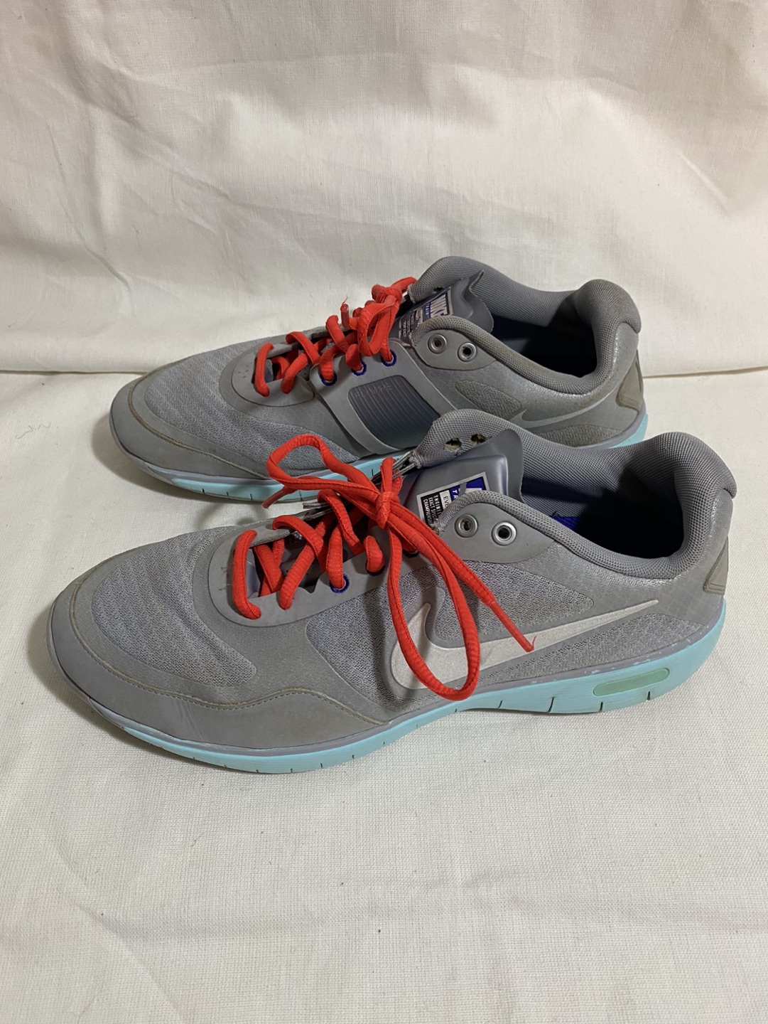 Nike Trainer Sneakers Runners Size 9 image indicator(2)