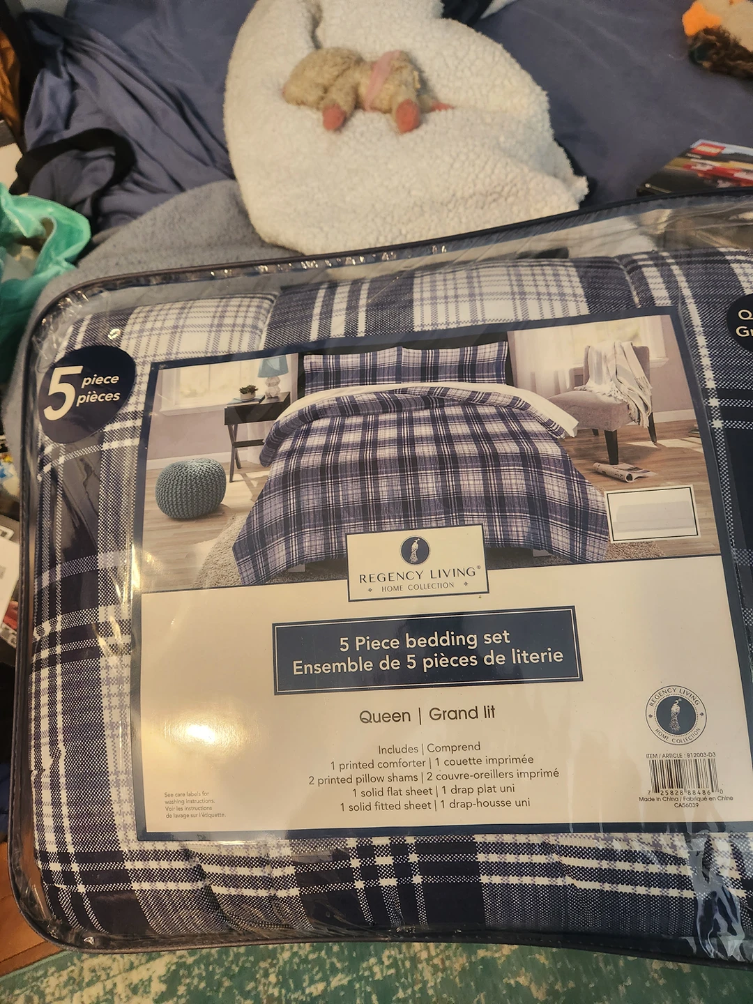 Queen 5 piece comforter set-Regency Living