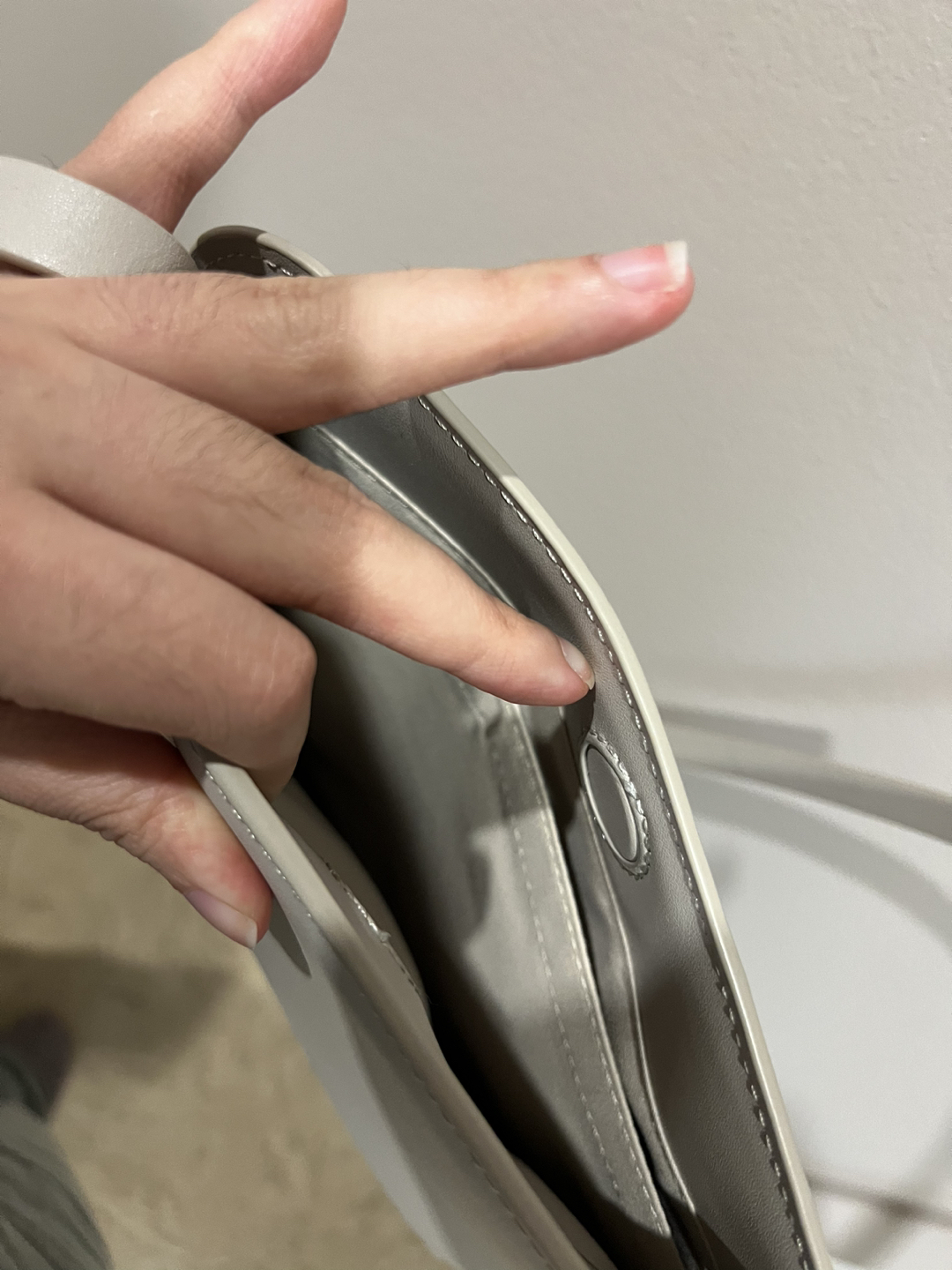 Oak and Fort Purse image indicator(3)