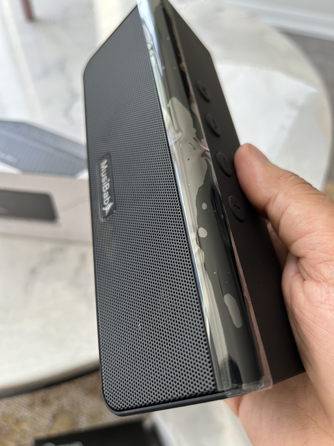 Portable speaker - photo 2