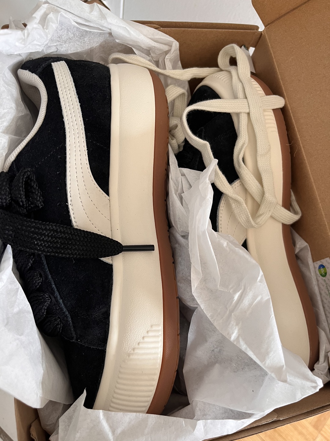 !!Brand New!! Puma 6 size sneakers (women size) - photo 3