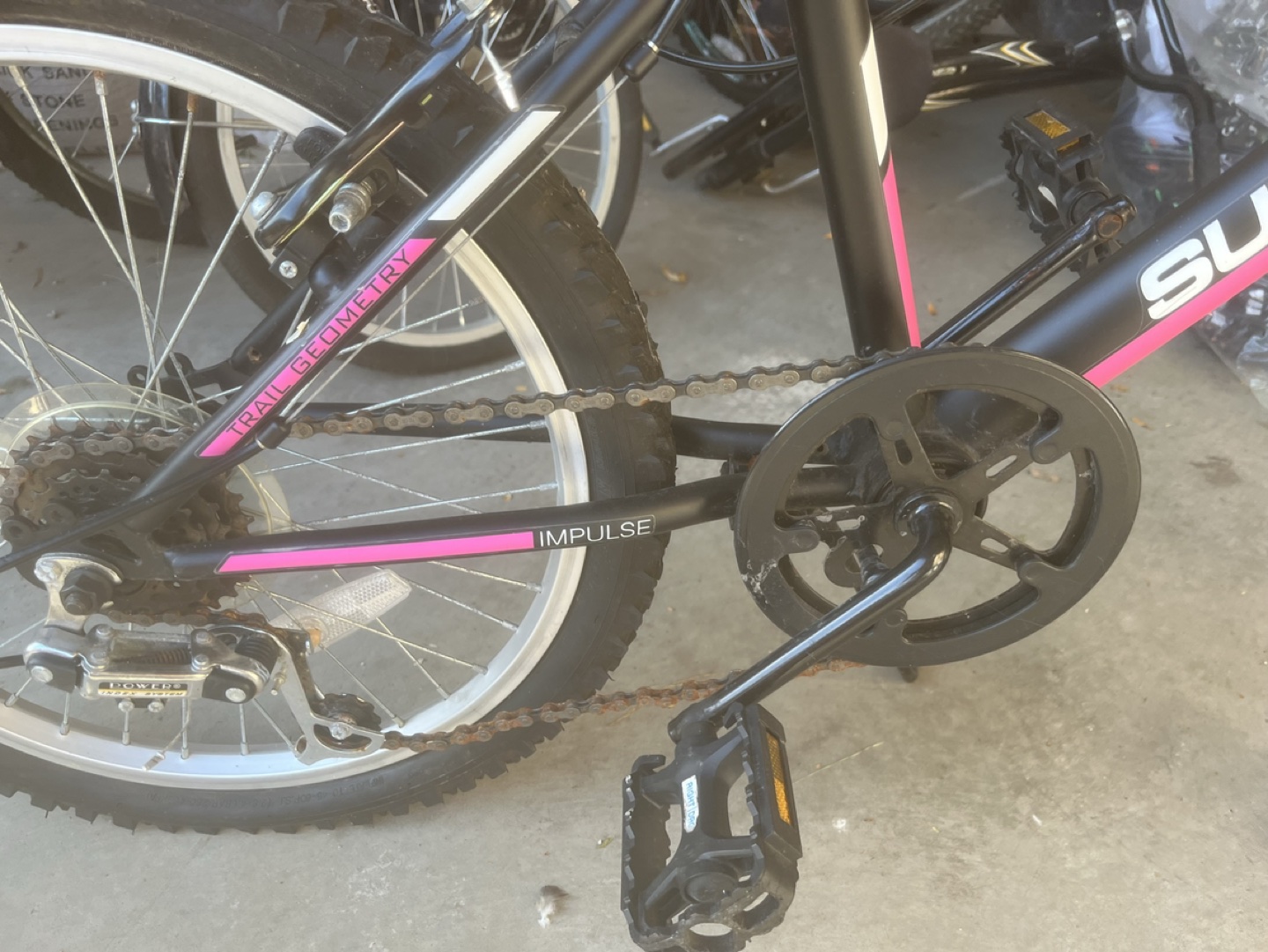Supercycle Impulse Youth Bike, Black/Pink, 20-in