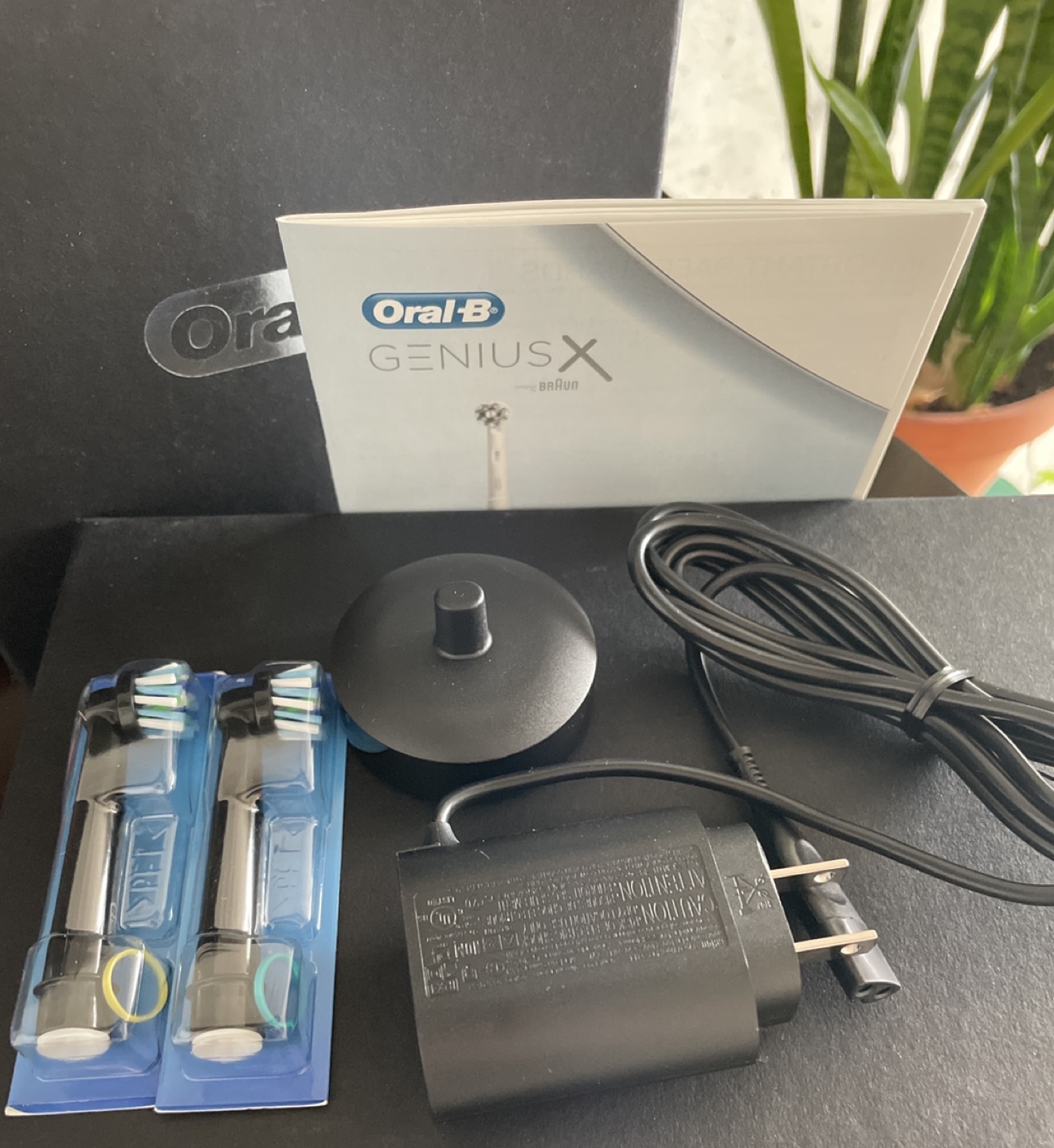 Brand new Oral B Genius X electric tooth brush image indicator(2)