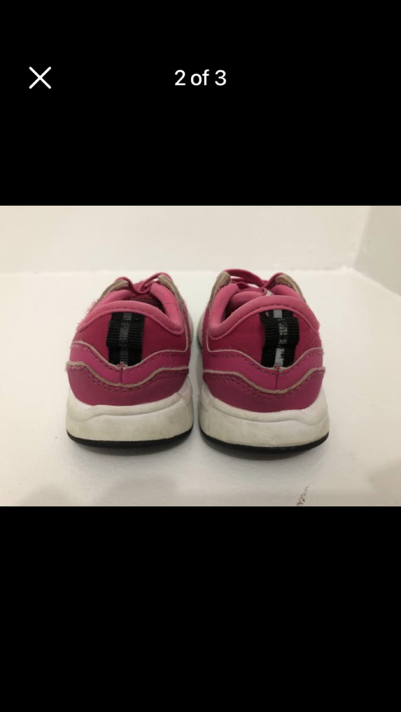 new balance toddler baby girl running shoes size US6 image indicator(2)