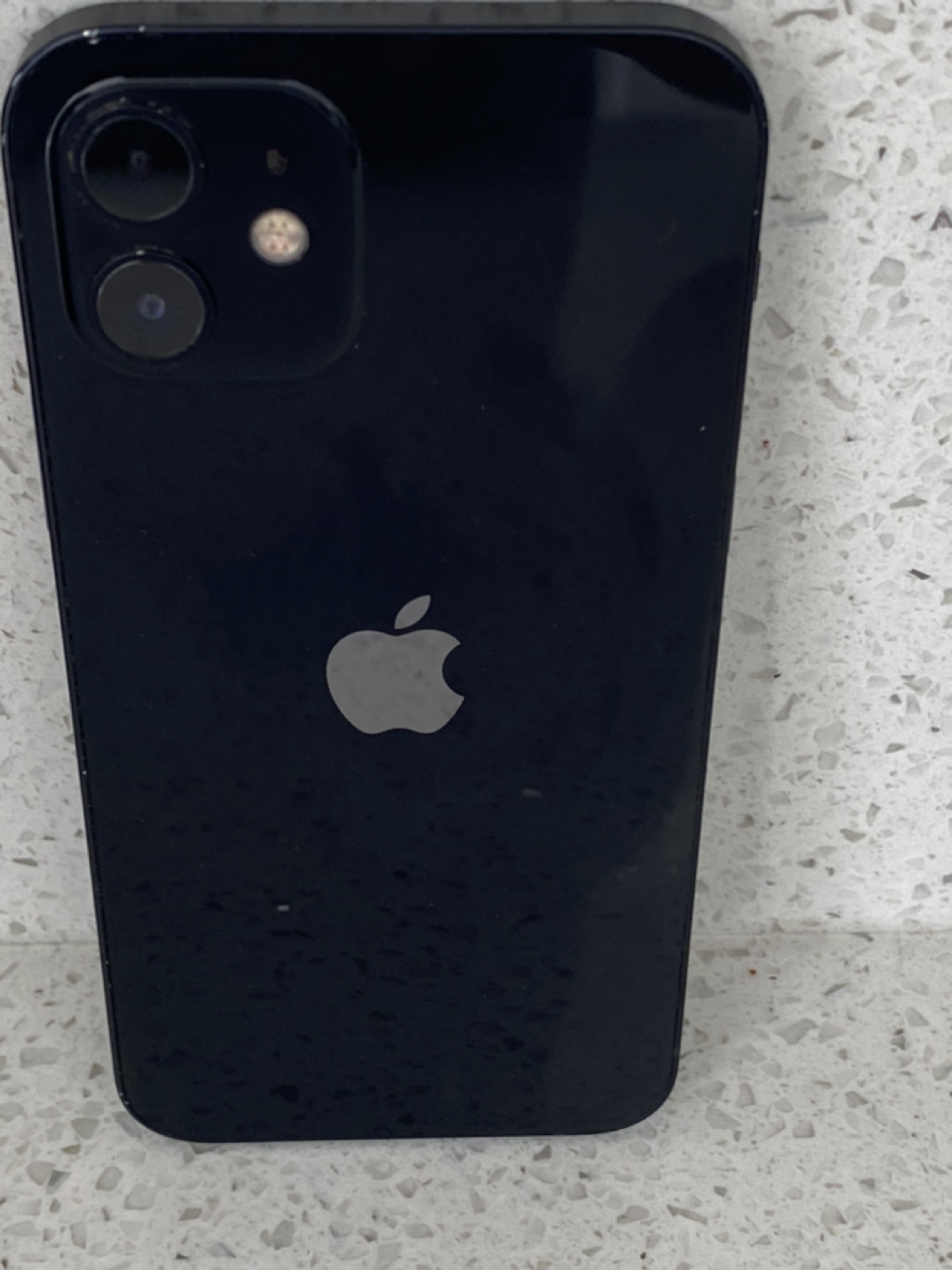 iPhone 12 - photo 4