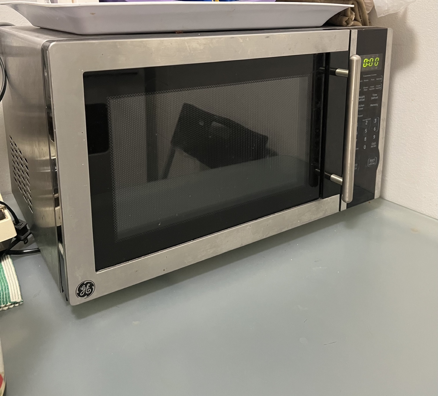 Microwave GE thumbnail