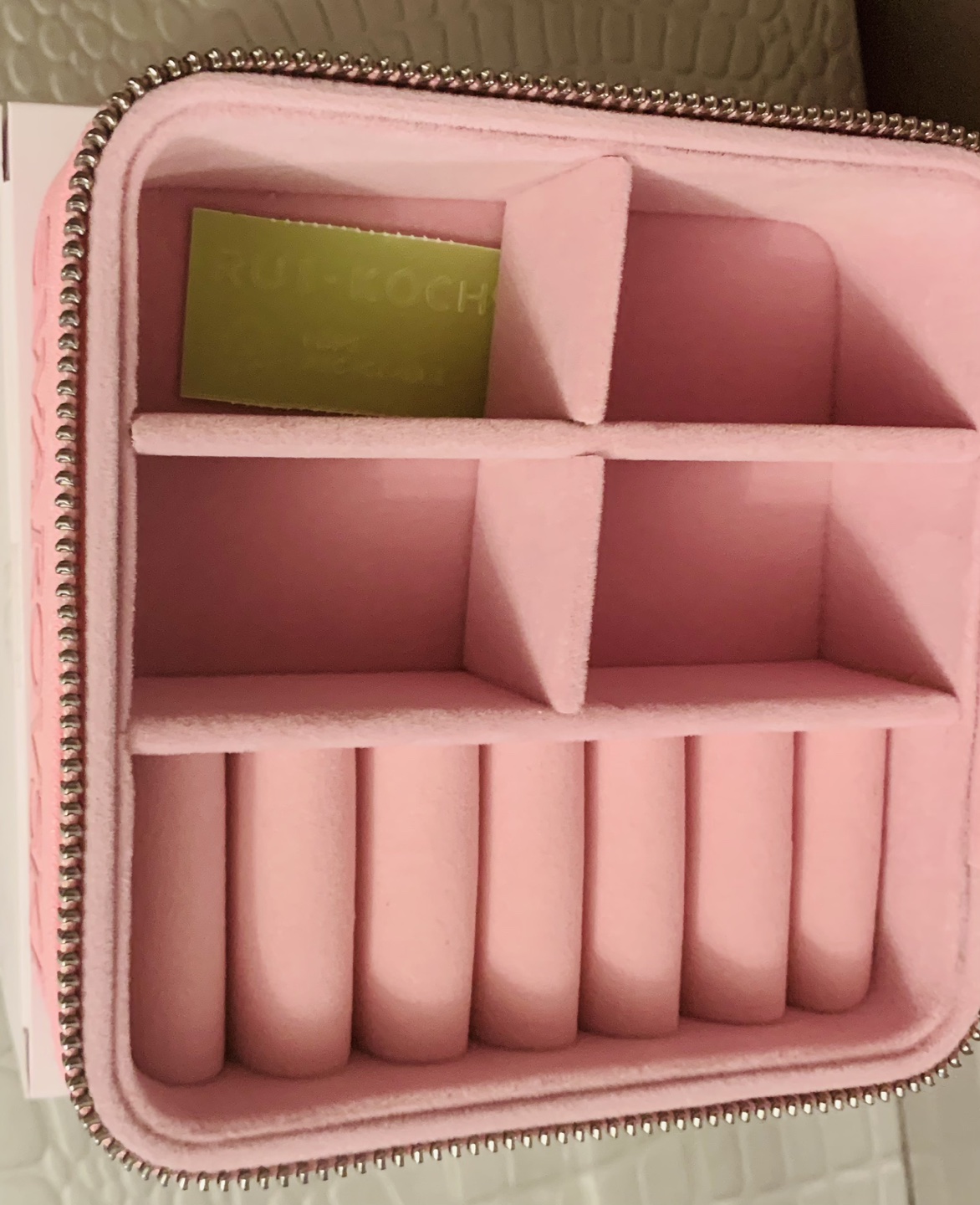 Iconic Swan Swarovski Pink Travel Jewelry Box - photo 3