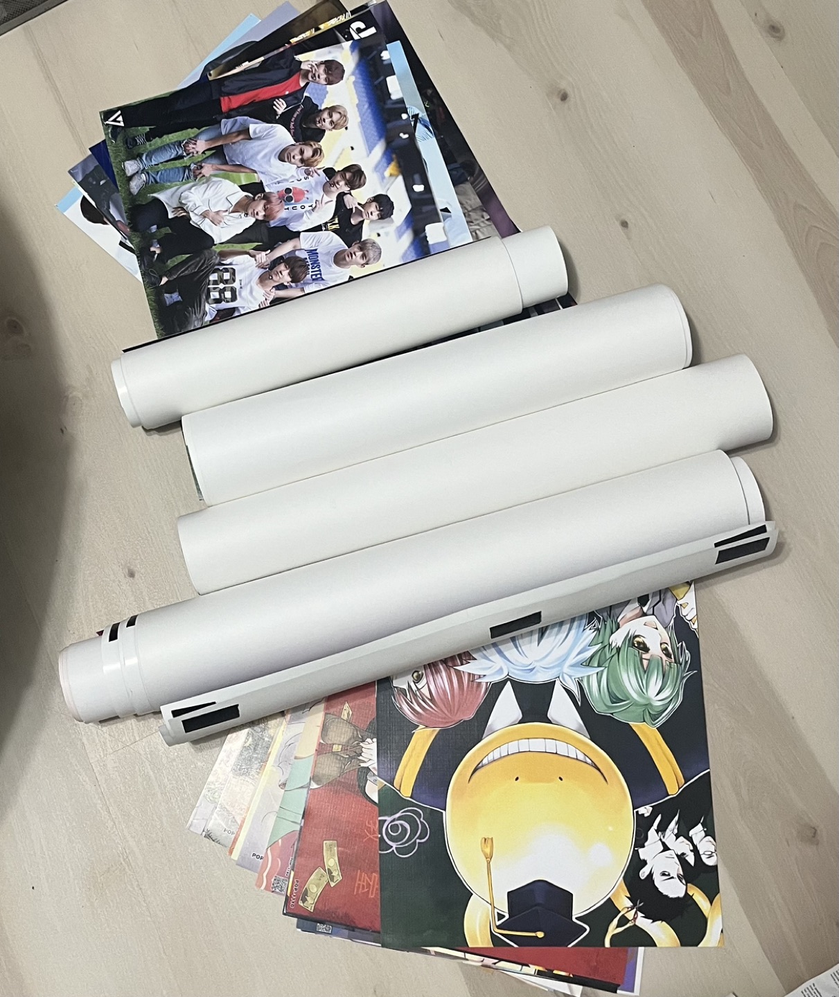 Posters (Kpop, Anime)