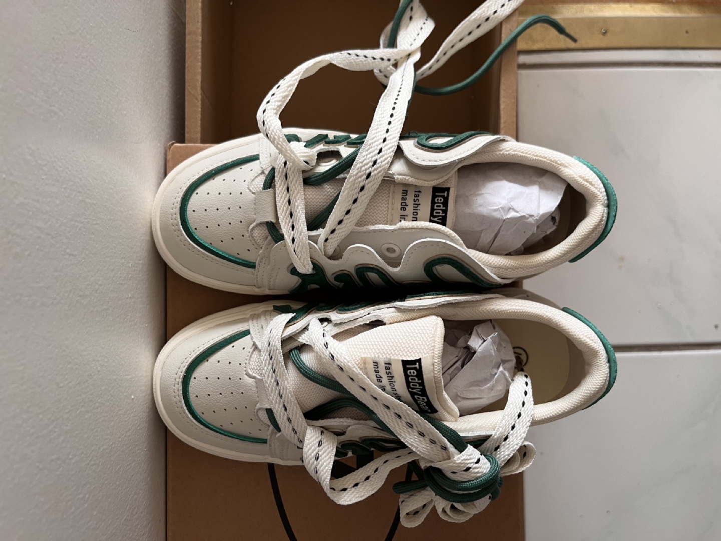 !!Brand New!! Aeldric eden size 6 sneakers - photo 4