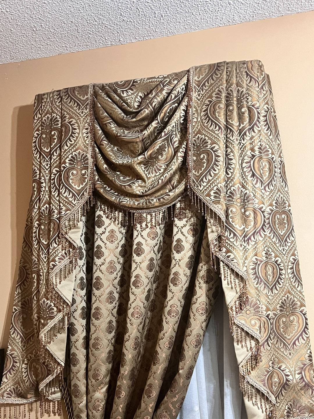 4 sets of Curtains (4 windows) - photo 3