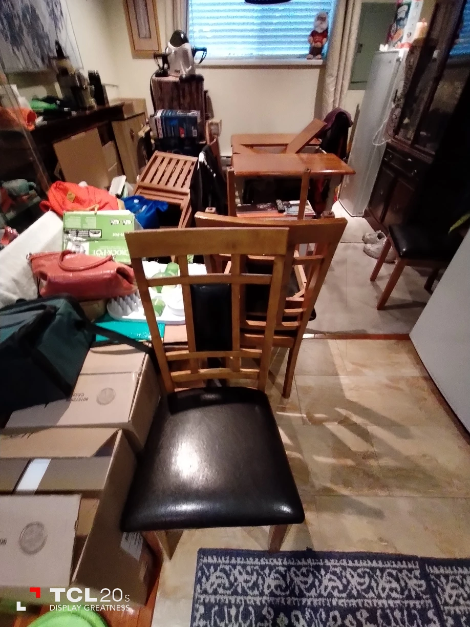kitchen table with 6 new chairs - photo 4