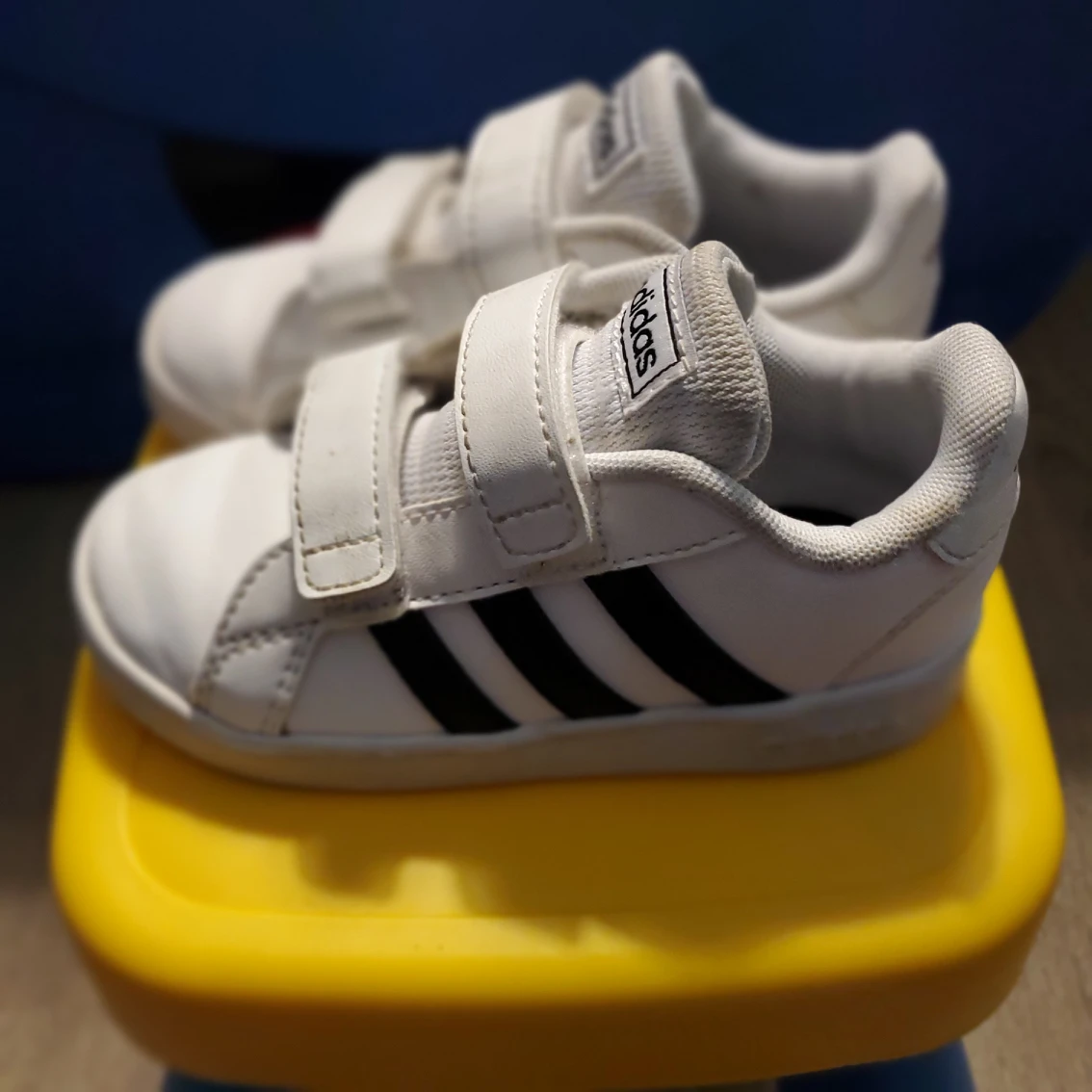 Adidas toddler 8c shoes age 2-3 yrs old - photo 3