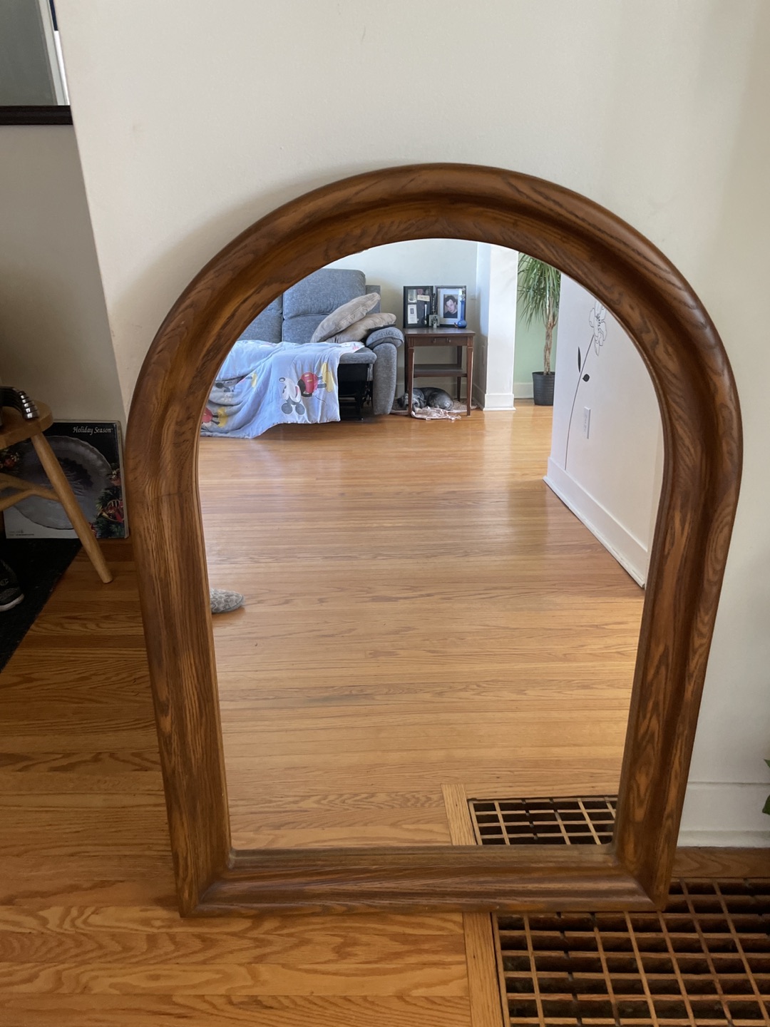 mirror thumbnail