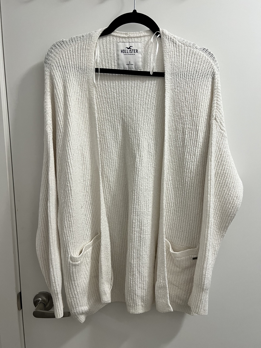 Hollister White Cardigan thumbnail