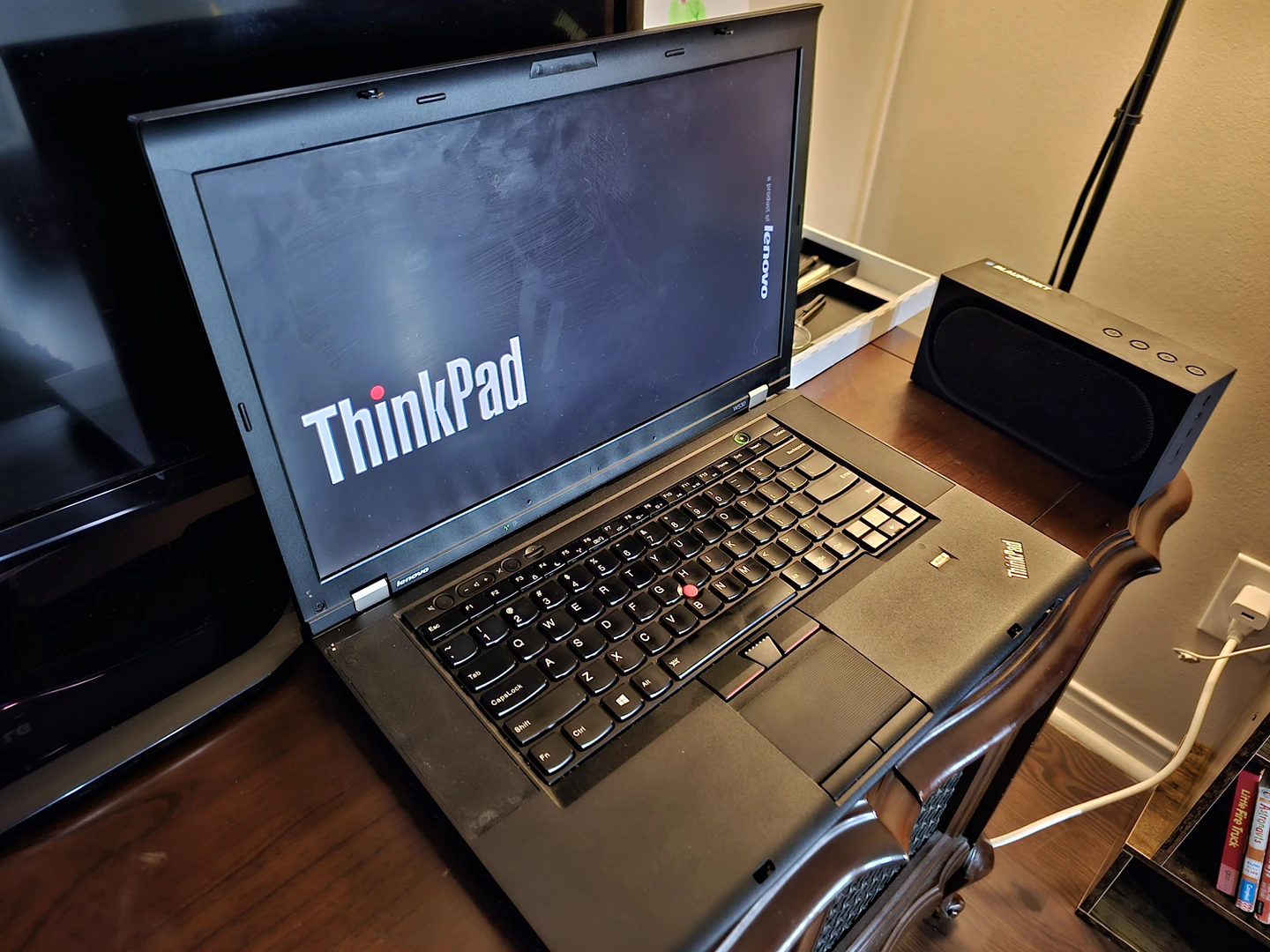 Lenovo ThinkPad Laptop - photo 3