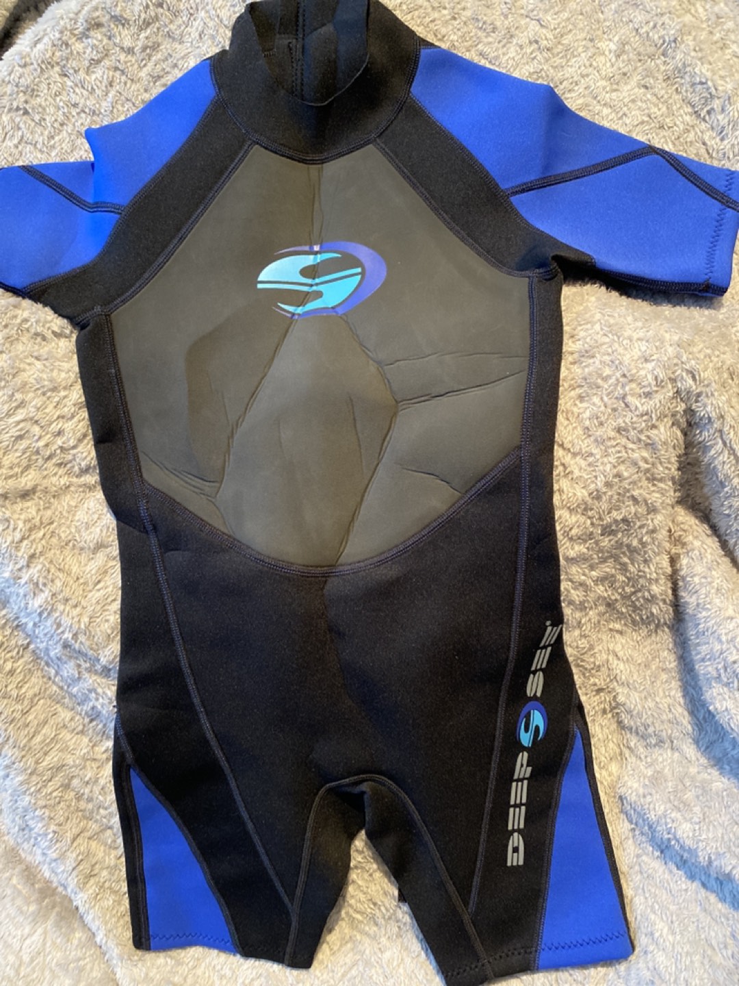 Deep See Shorty kids wet suit - kids size L - photo 3