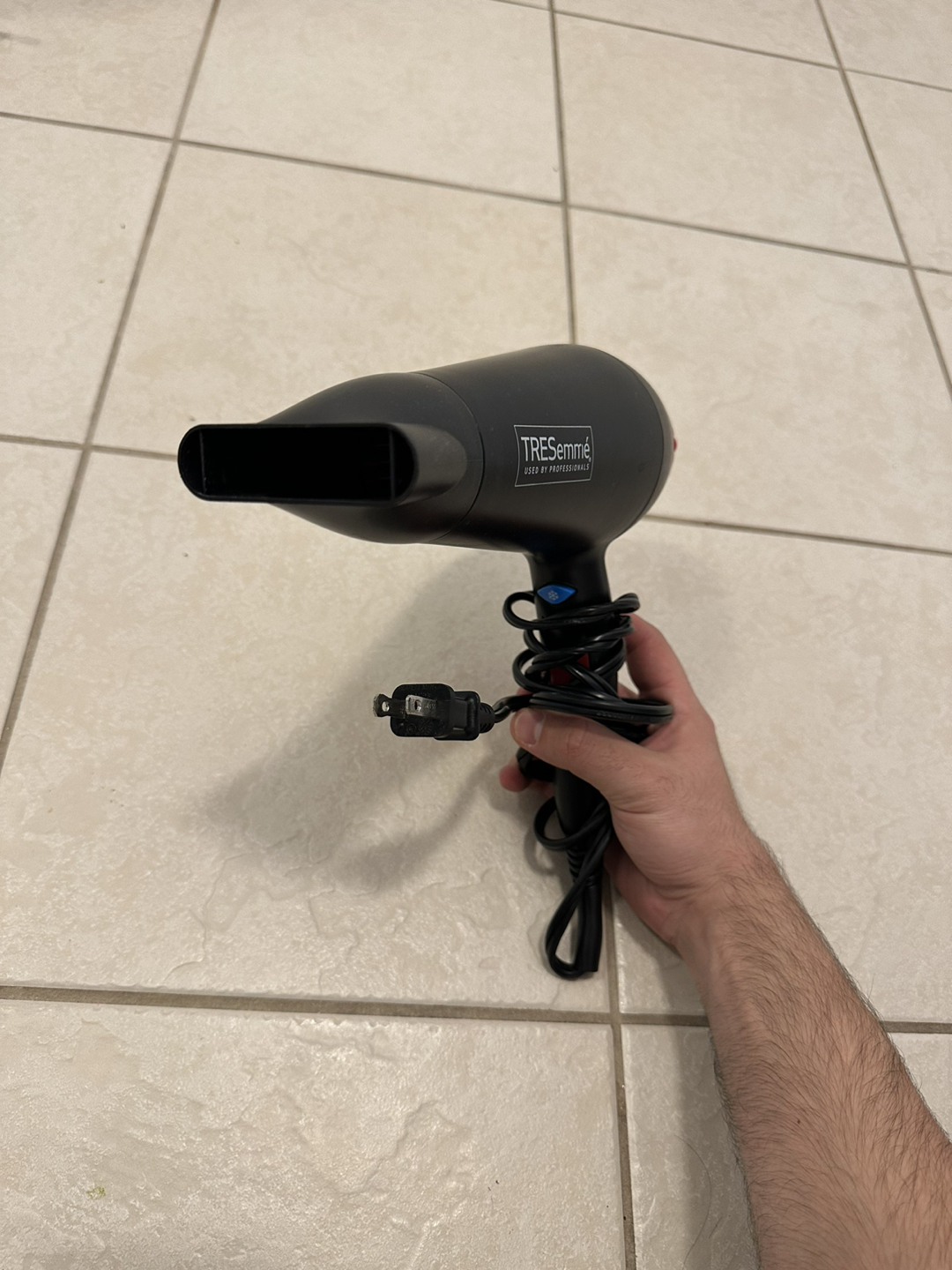 TRESEMME hair dryer - photo 2
