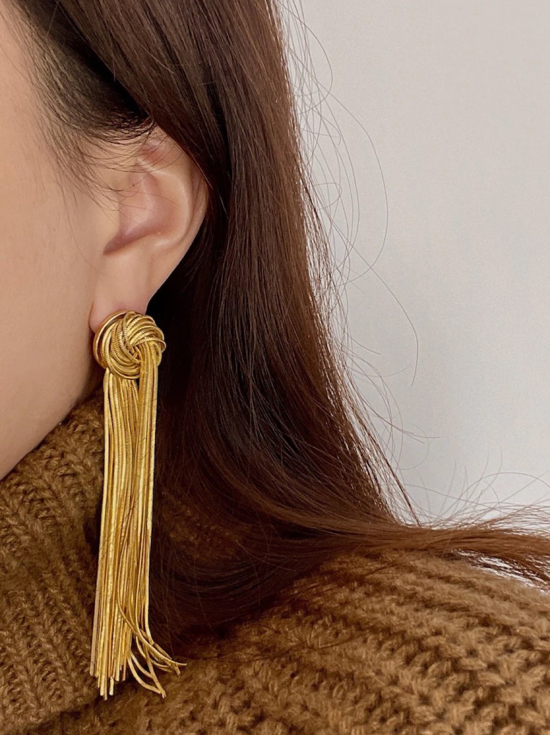 Love Knot Tassel Earrings image indicator(3)