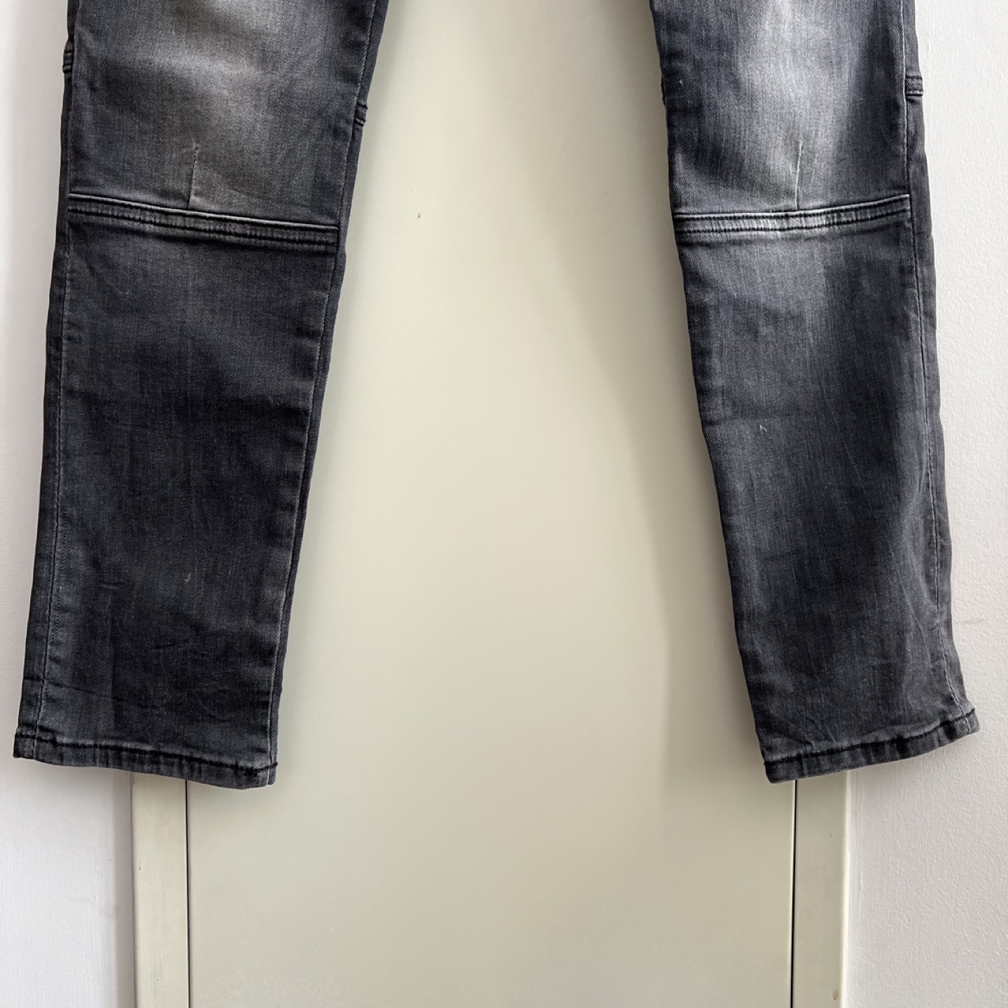 BIG BOY (11-12y) DENIM CARGO - NEVER WORN image indicator(5)