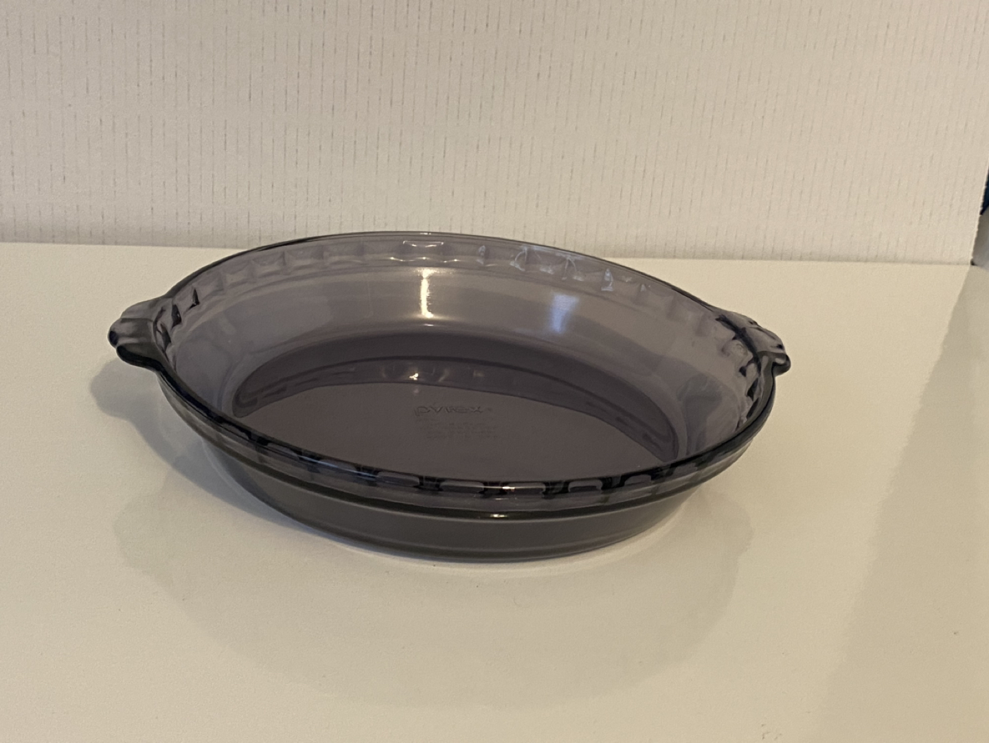 Vintage Pyrex Amethyst Purple Fluted Glass Pie Plate Dish 9.5" thumbnail