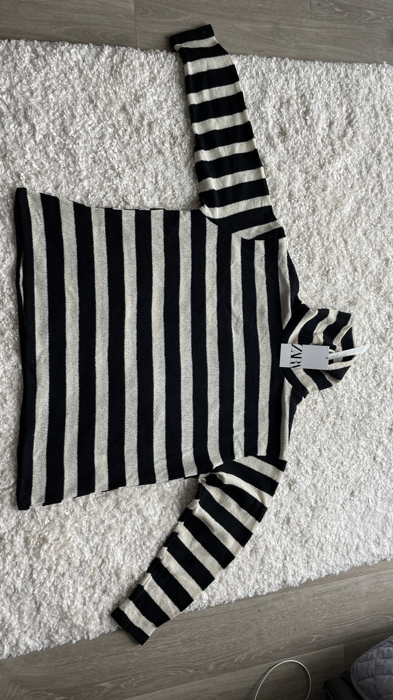 Zara branded ladies cute t-shirts pair - photo 3