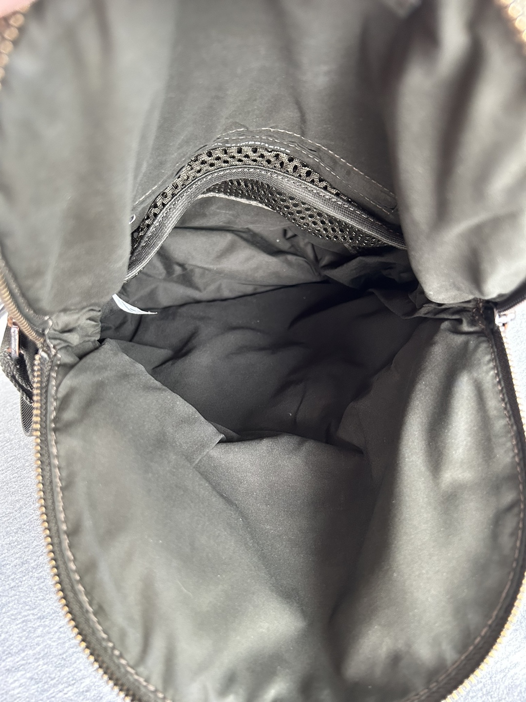 Lululemon crossbody bag - photo 5