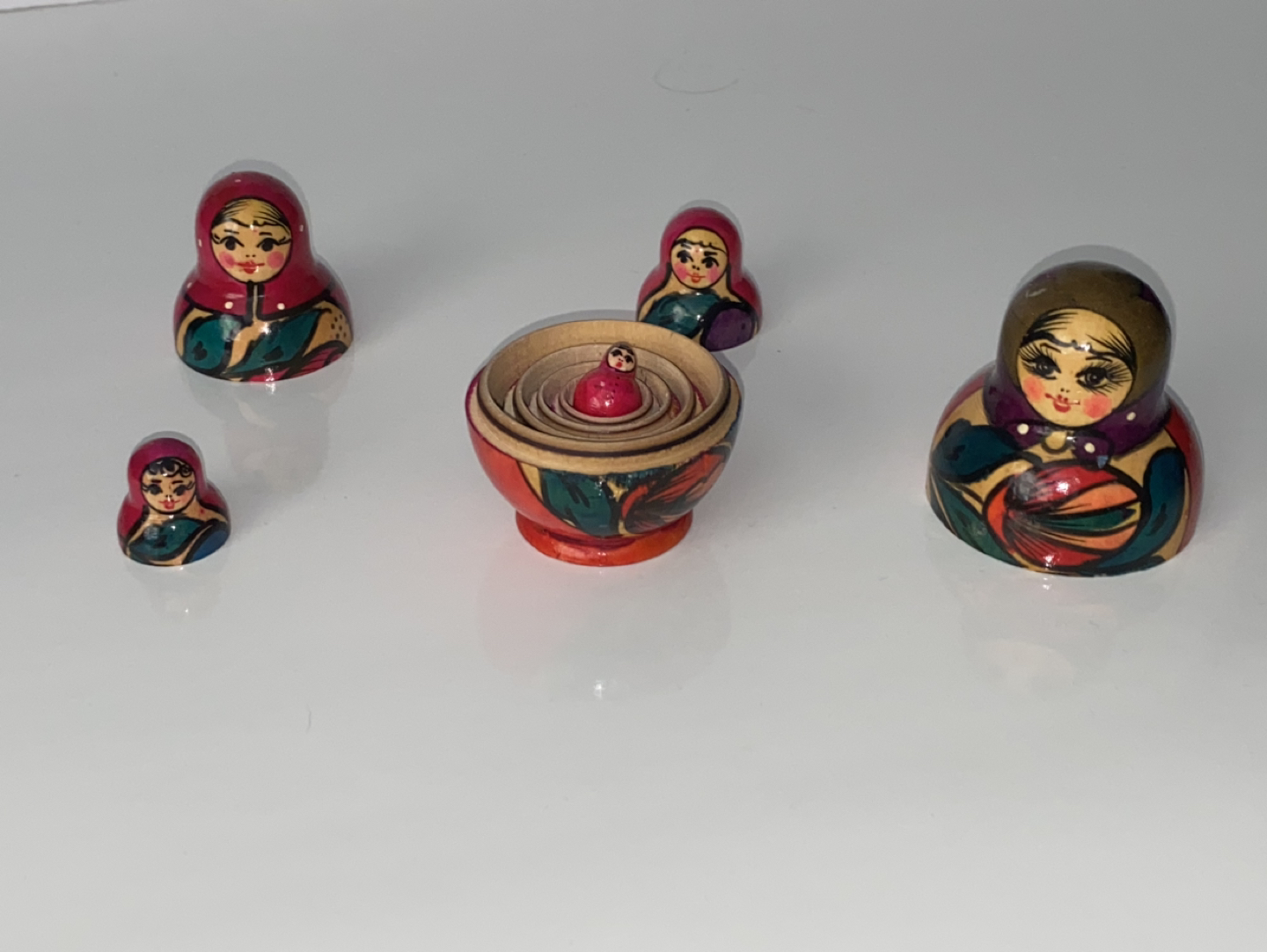 5pcs. Traditional Nesting Dolls are handmade and hand-painted image indicator(4)