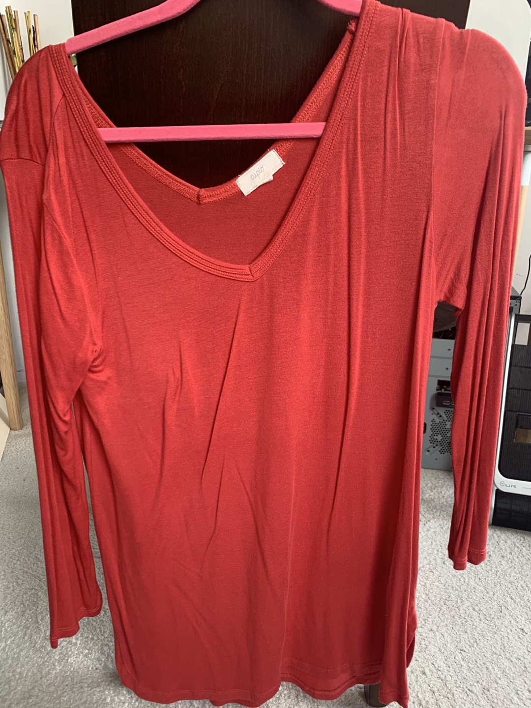 Long Women’s top with small slide slits thumbnail