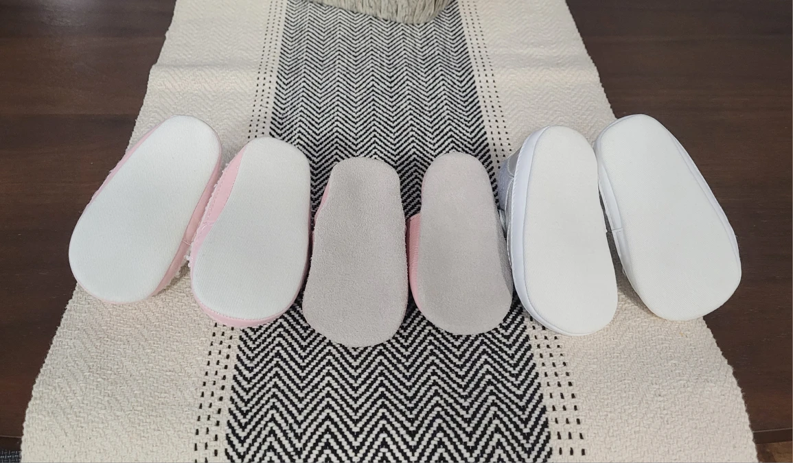Baby Shoes - 3 pairs, Like NEW - photo 3