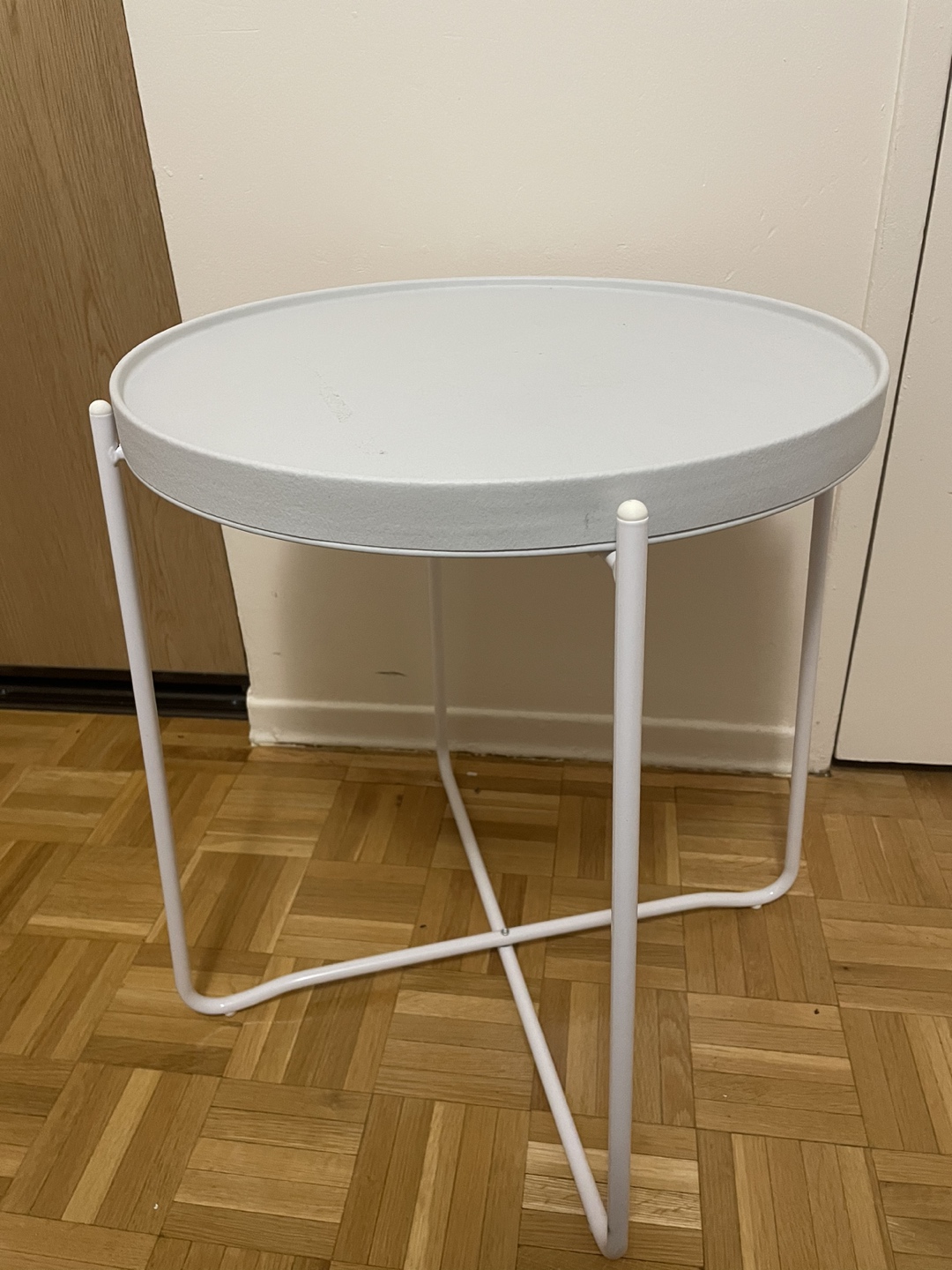 Simple modern Bedside table - photo 3