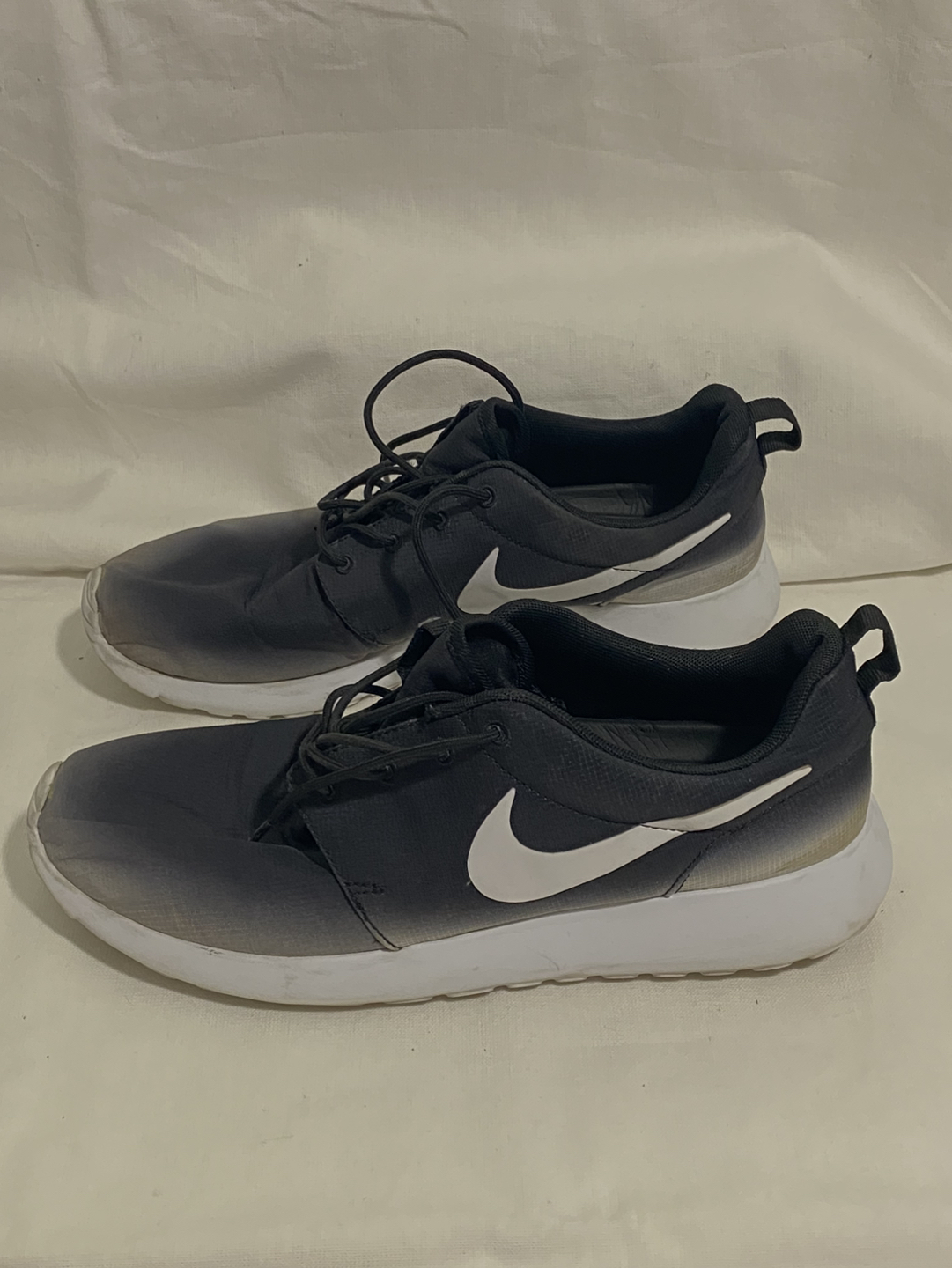 Nike Sneakers Runners Black Size 9 image indicator(2)