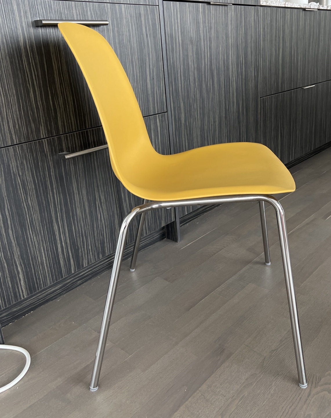 Moving sale! IKEA chair (x4) - photo 2