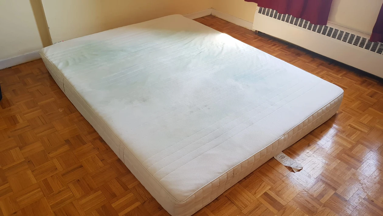 IKEA queen size mattress - photo 2