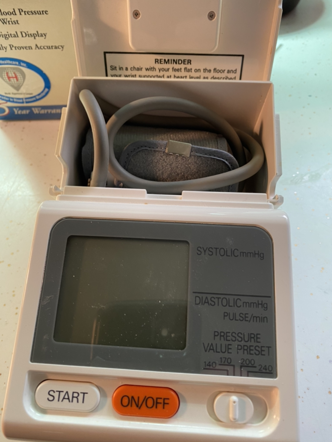 Blood pressure monitor. Wrist cuff. #freecycle - photo 4