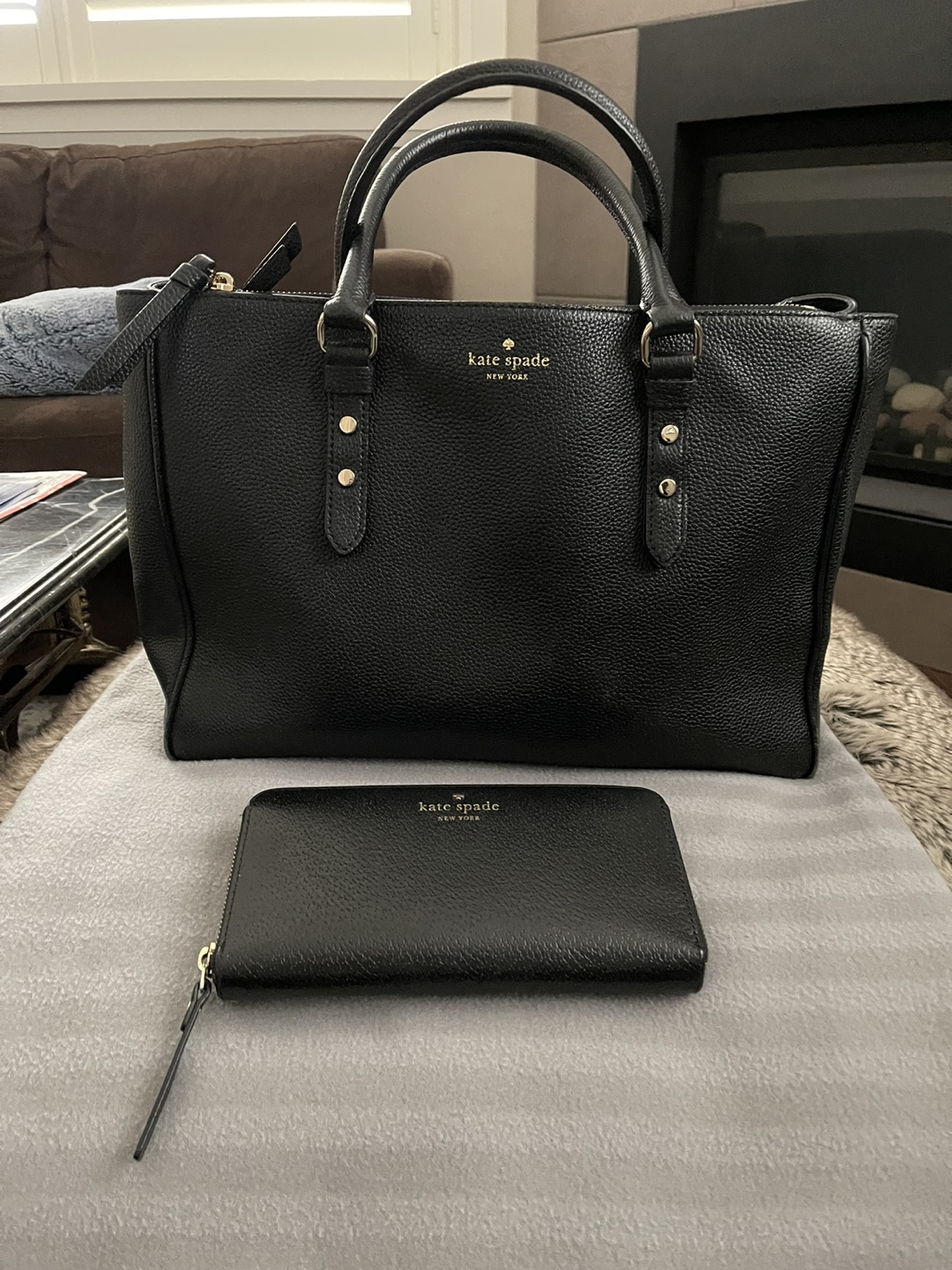Kate Spade bag and matching wallet - genuine leather thumbnail