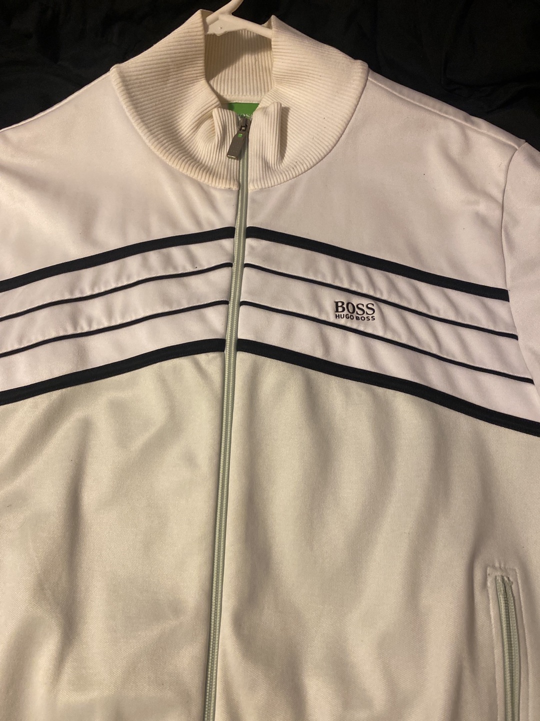 Hugo boss jacket size large. GOOD CONDITION