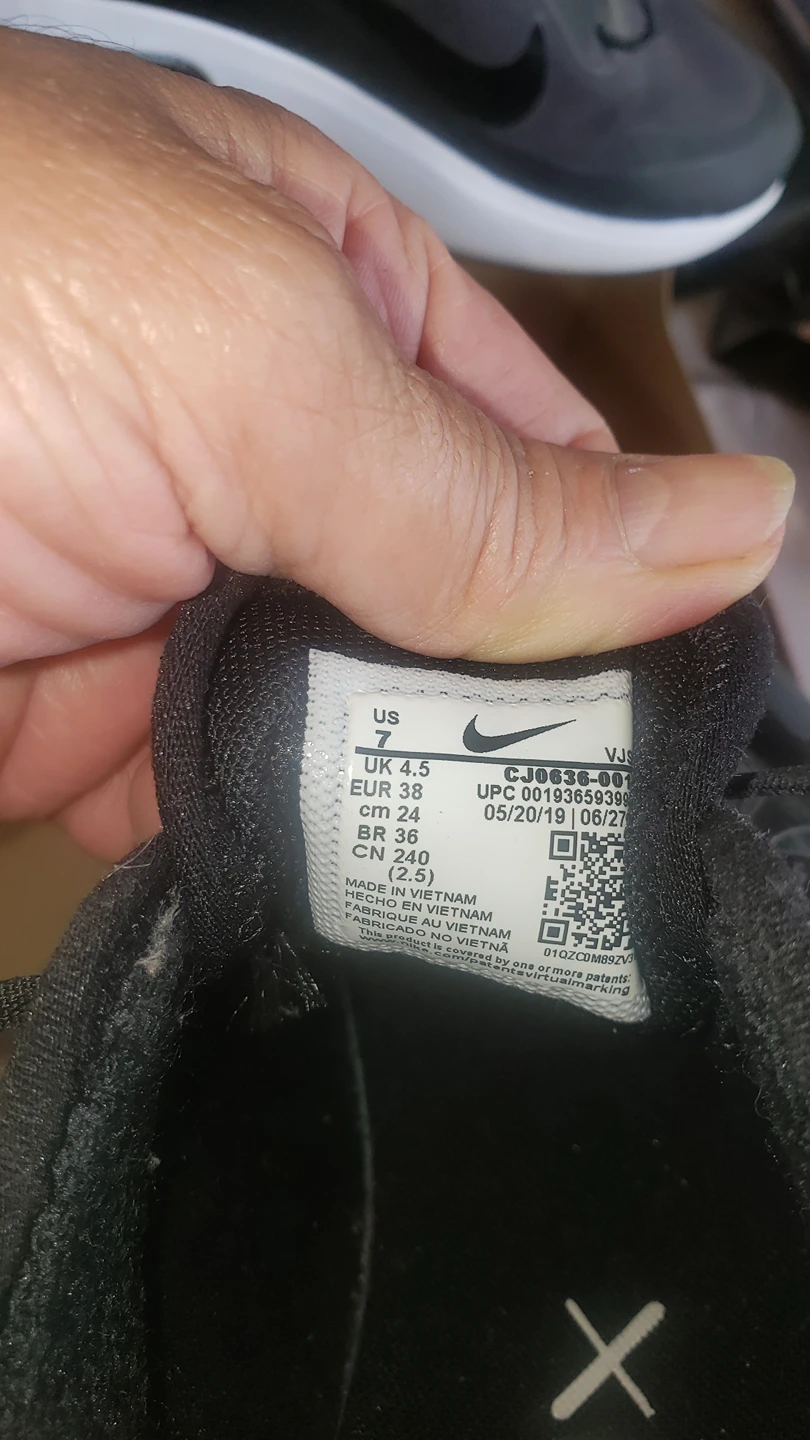 AirMax shoes size 7 - photo 3