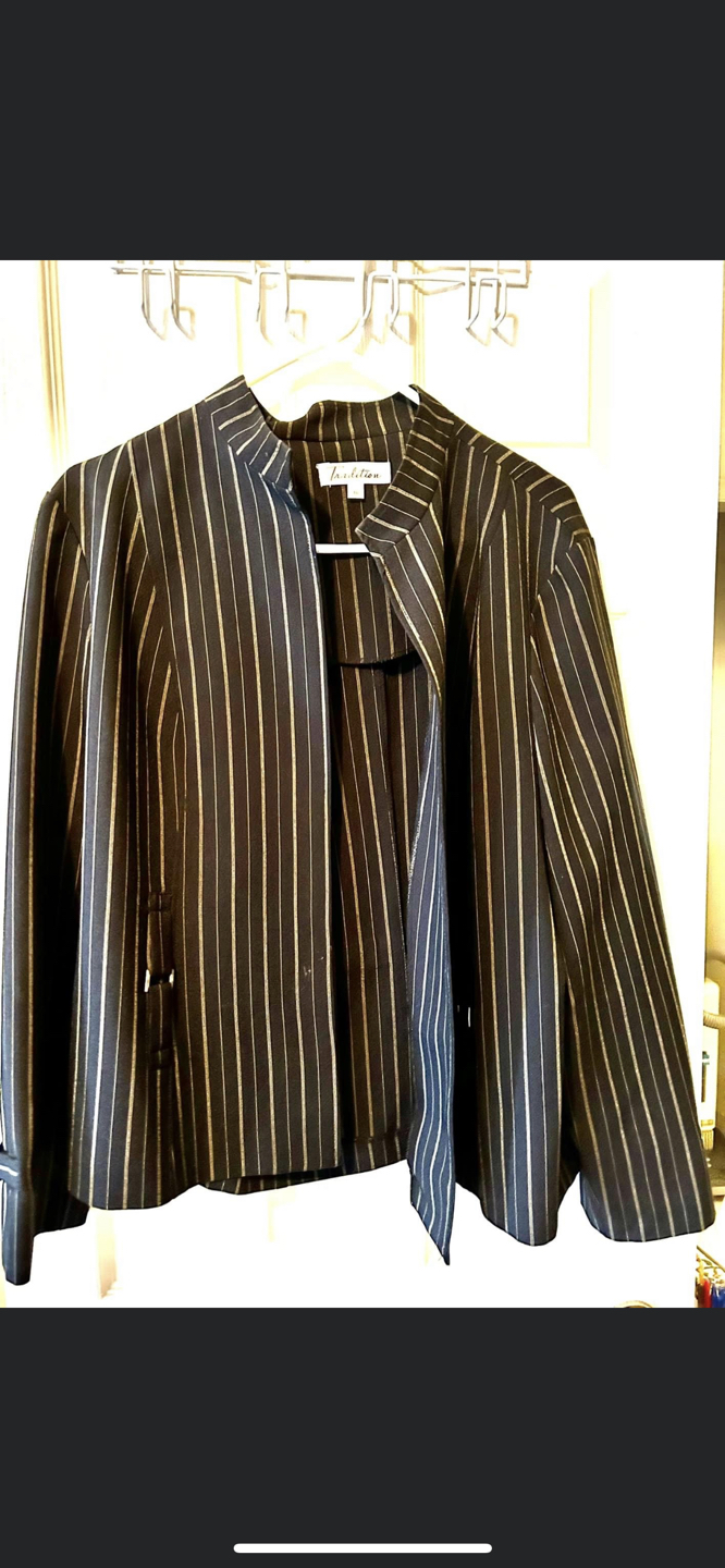 Women’s blazer thumbnail