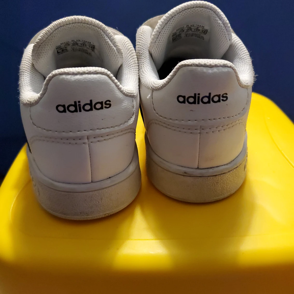 Adidas toddler 8c shoes age 2-3 yrs old - photo 4